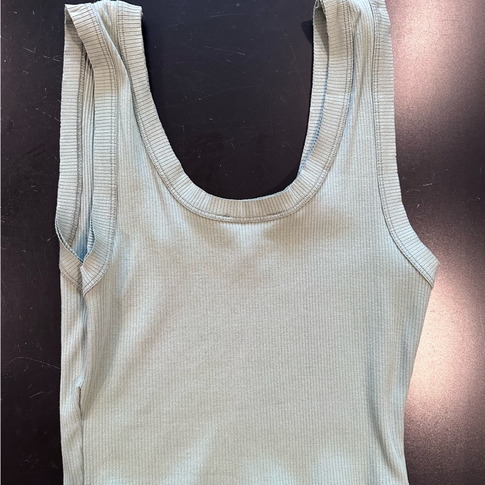 Lulus Cropped Tank - Picture 2 of 4